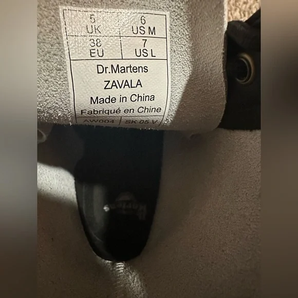 DR. MARTENS Zavala Combat
Boot in White Leather Size 7 - Unisex - Picture 6 of 6